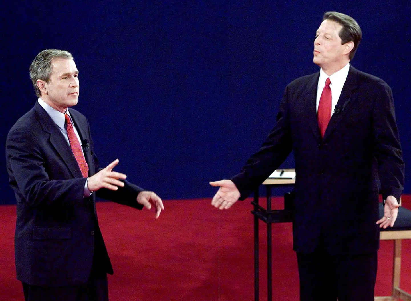 Ved præsidentvalget i år 2000 fik demokratiske Al Gore en halv million flere stemmer end hans republikanske modstander George W. Bush. Takket være valgmandssystemet vandt Bush alligevel.