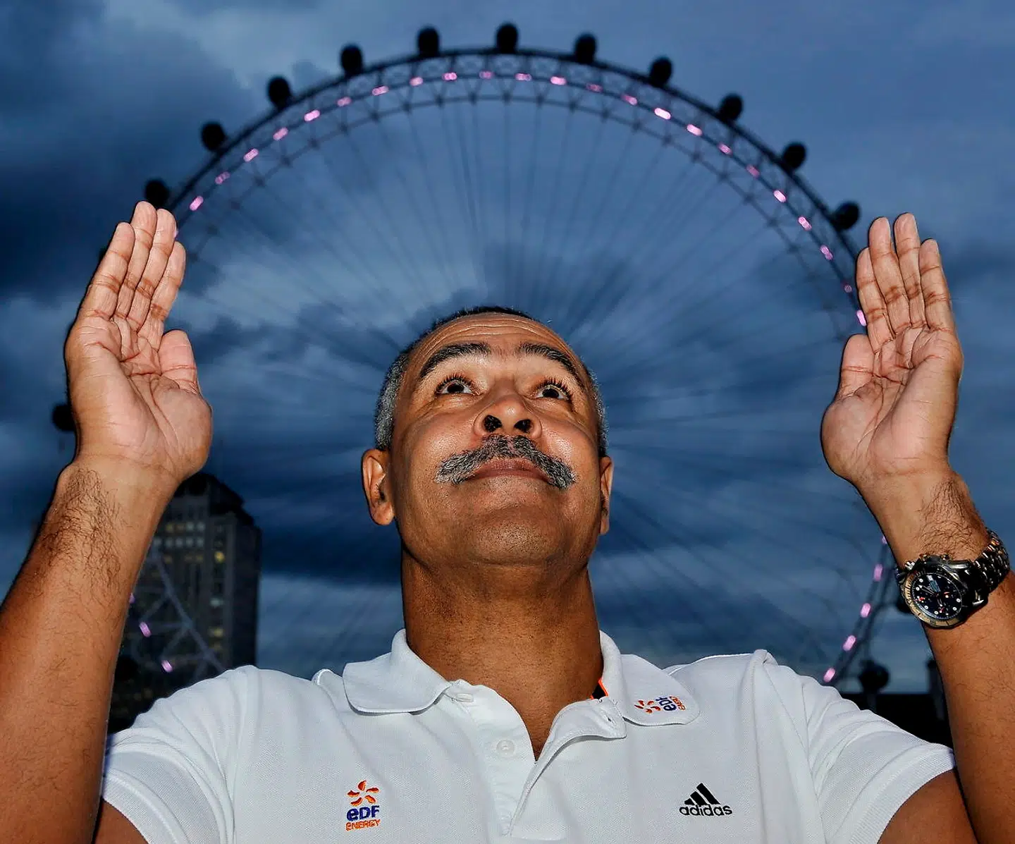 Daley Thompson for London Eye, få dage før starten på OL i 2012.