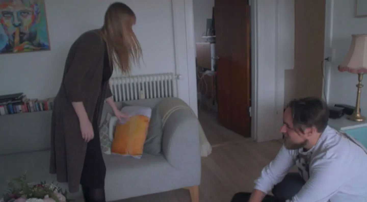 Frederiks fadølspude flytter ind hos Maja.