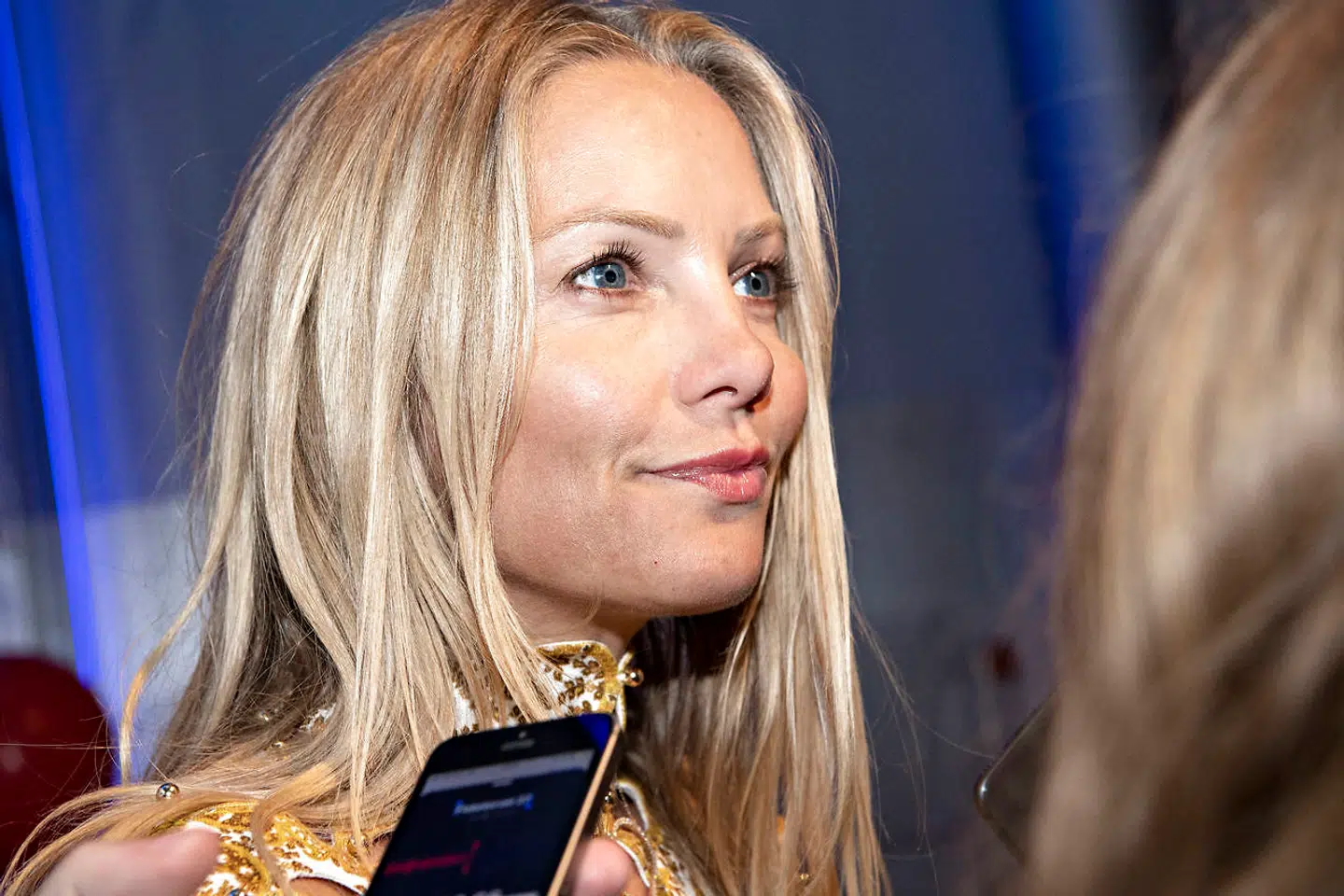 Caroline Fleming er efterkommer af den danske søhelt Niels Juel, der i 1677 købte Valdemars Slot på Tåsinge. Det er blevet i familien og er i dag ejet af Caroline Fleming og hendes søster Louise Eleonora Kathleen Iuel-Brockdorff.