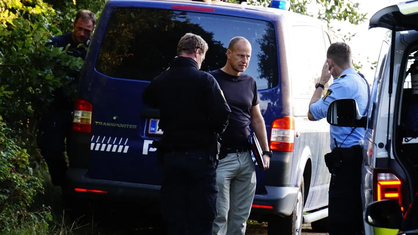 Politiet arbejder på Borumvej vest for Aarhus.