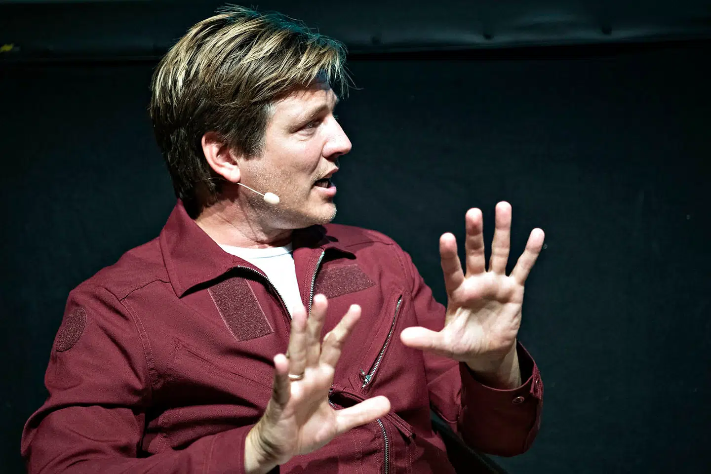 Thomas Vinterberg udforsker og søger nye terrotorier, hver gang han laver film. Også selvom han har formler, han vender tilbage til. Det er en balancegang, siger han