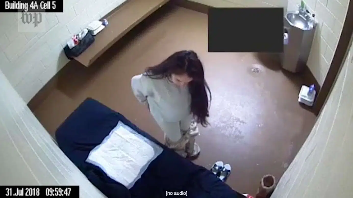 Diana Sanchez måtte føde sin baby helt alene i en fængselscelle i Denver, USA.