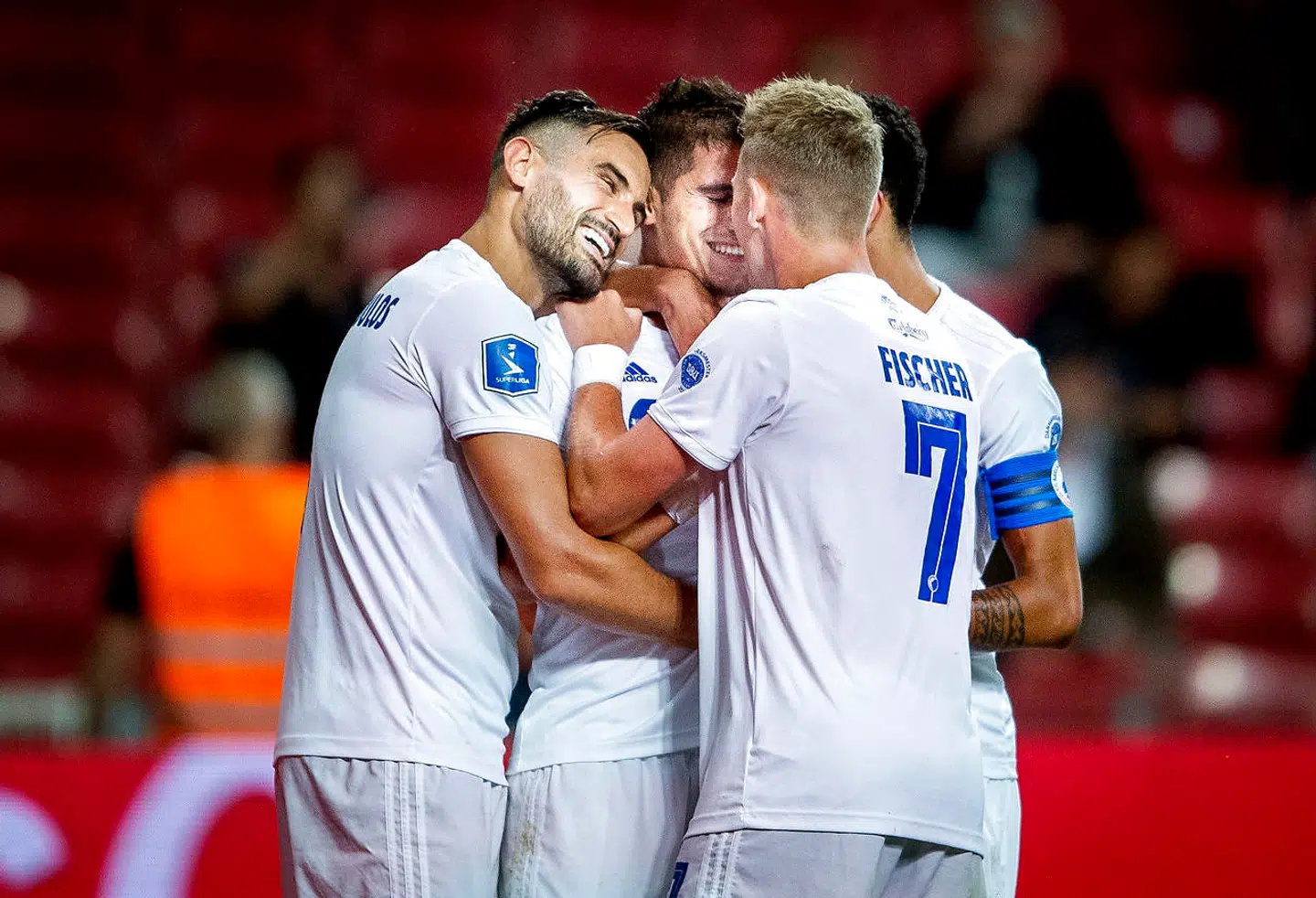 FCK's Sotirios Papagiannopoulos, Pieros Sotiriou og Viktor Fischer ved 2-1-målet i Europa League-kvalifikationskampen mellem FC København og Riga FC i Parken i København torsdag den 22. august 2019. (Foto: Liselotte Sabroe/Ritzau Scanpix)