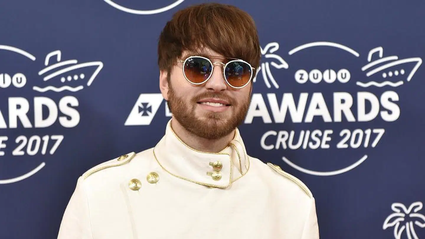 Gulddreng på den røde løber til Zulu Awards i 2017.