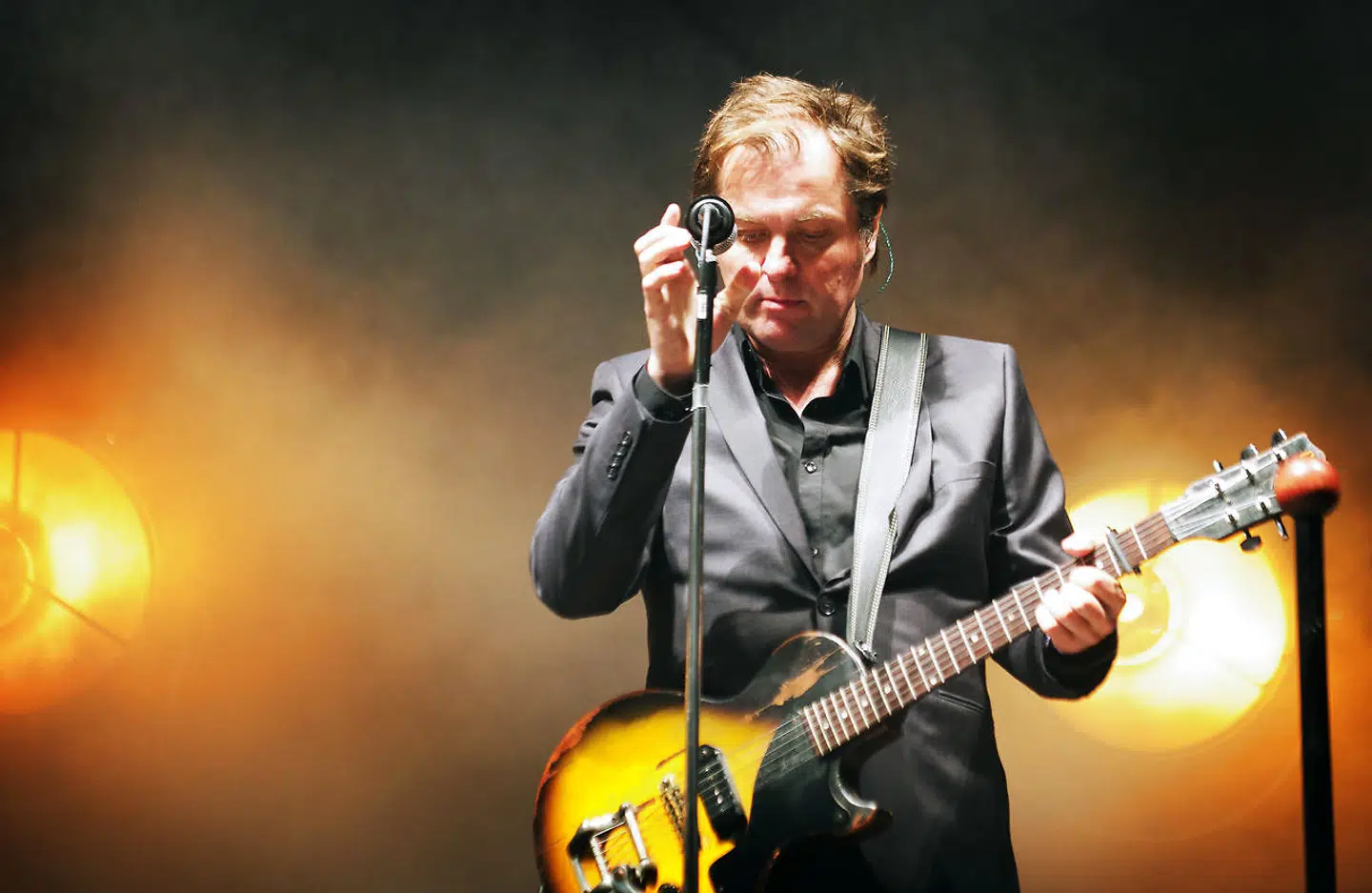 Jørn Jeppesen var støttende guitarist i bandet Kim Larsen & Kjukken fra 2014 til 2018.