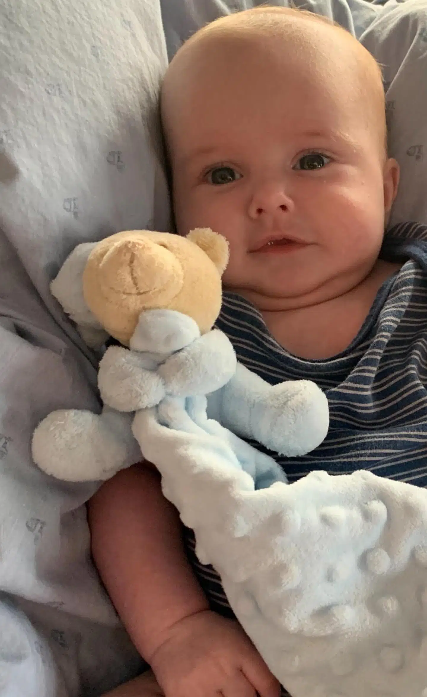 Lille Lucas er godt to måneder gammel nu, og hans far nyder livet som forælder.