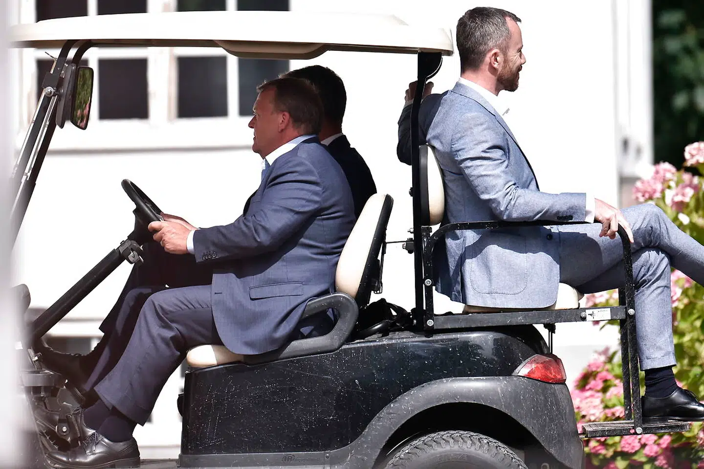 Jakob Ellemann-Jensen, Lars Løkke Rasmussen og Kristian Jensen. Venstre holder pressemøde i forbindelse med sommergruppemødet på Kragerup Gods ved Ruds Vedby, fredag den 9. august 2019. (Foto: Mads Claus Rasmussen/Scanpix 2019)