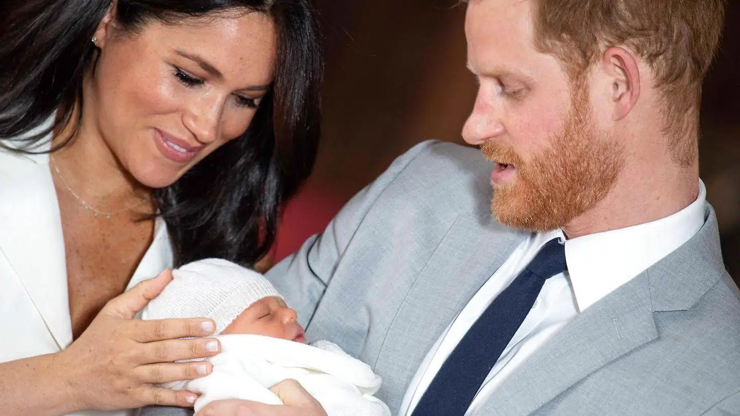 Harry og Meghan med deres søn, Archie Harrison Mountbatten-Windsor.