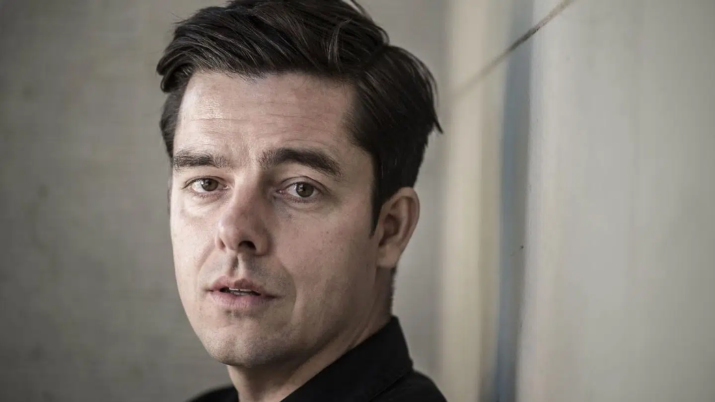 Michael Schøt, der var vært på Comedy Aid 2018, er langt fra imponeret over FBI's håndtering af overskuddet fra Comedy Aid 2018.