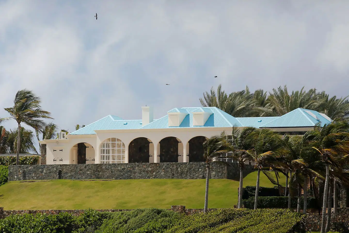 Et af husene på den vestindiske ø Little St. James, som Jeffrey Epstein ejede. (Foto: Marco Bello/Reuters)