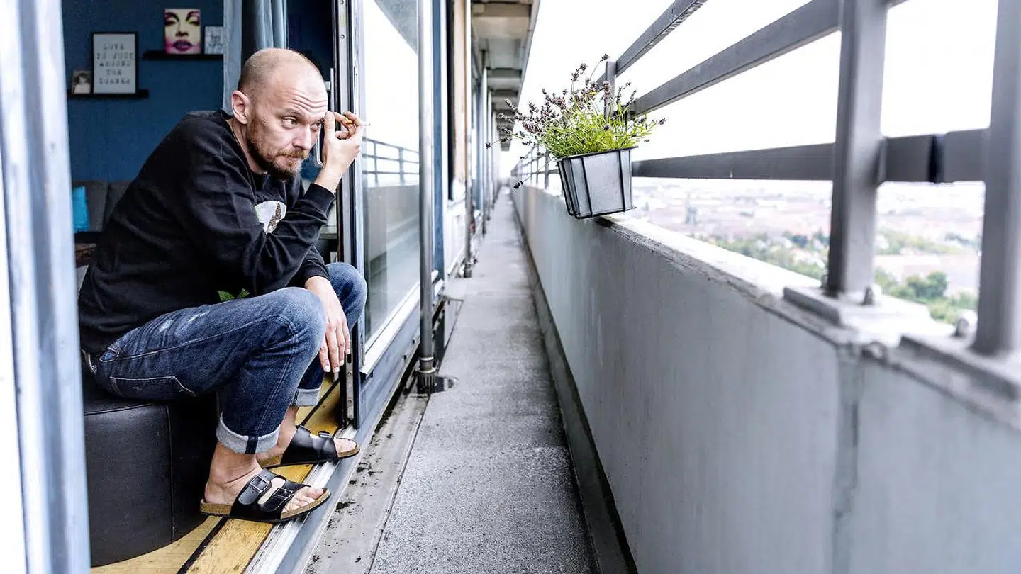 Nicolaj Odgaard er homoseksuel og har flere gange været udsat for hadforbrydelser. Det seneste overfald kostede ham blandt andet flere brækkede ribben og en punkteret lunge.