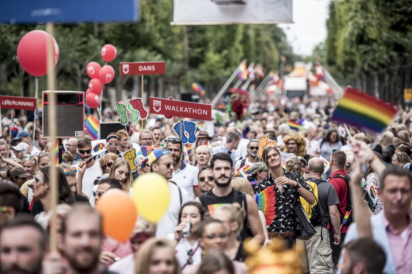 Lørdag finder dette års Copenhagen Pride Parade sted, der hylder diversitet og vil skabe forståelse for blandt andet homoseksualitet. Det går også fremad for kærligheden for regnbuefamilier med to mødre eller to fædre, der bliver mere og mere almindelig i Danmark. Det viser nye tal fra Danmarks Statistik. (Arkivfoto). Mads Claus Rasmussen/Ritzau Scanpix