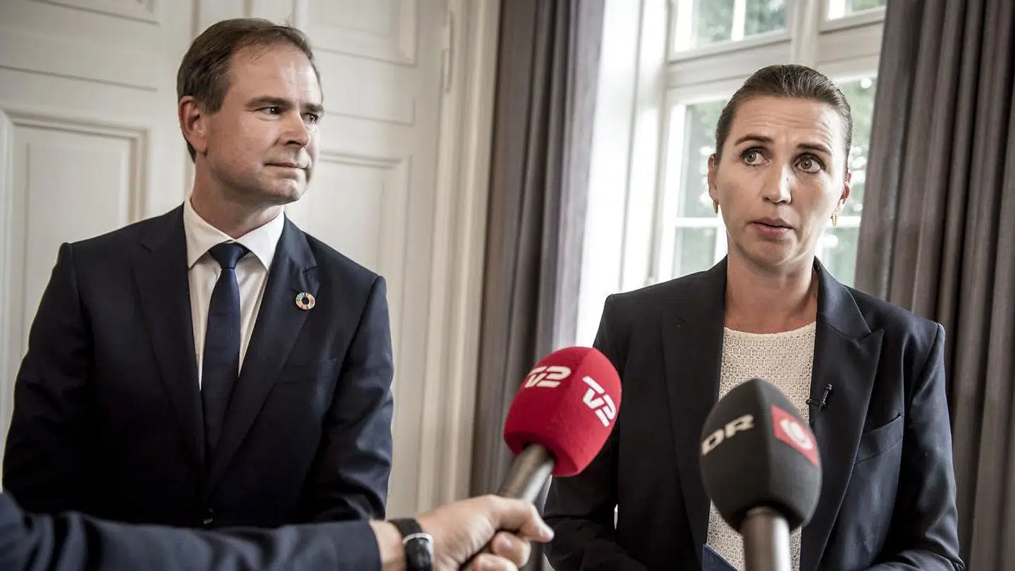 Statsminister Mette Frederiksen og finansminister Nicolai Wammen holder pressemøde d. 15. august.