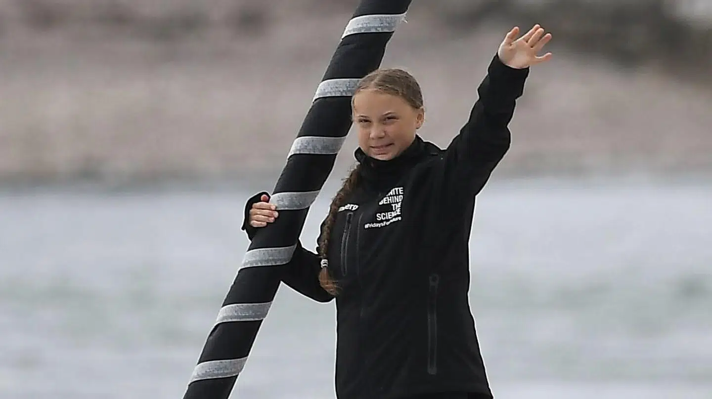 Den svenske klimaaktivist Greta Thunberg ville hellere sejle end at flyve til New York, hvor hun skulle tale til en klimakonference. Her ses hun ombord på skibet.