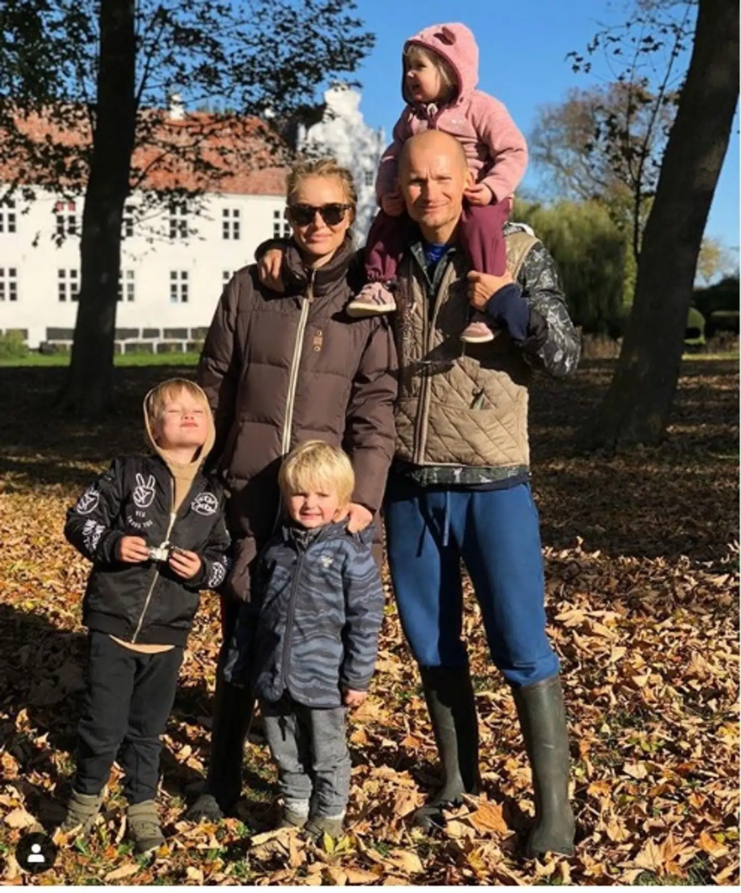 Christian og Alice Stadil har i forvejen tre børn, sønnerne Winston og Hamilton og datteren Harper.