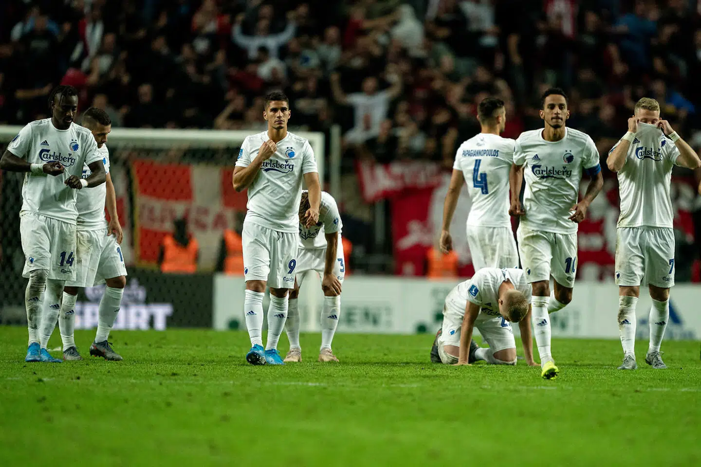 Skuffelsen var stor hos FCK'erne efter nederlaget mod Røde Stjerne. Kigger man på Danmarks UEFA-koefficient, er det også dårligt nyt.