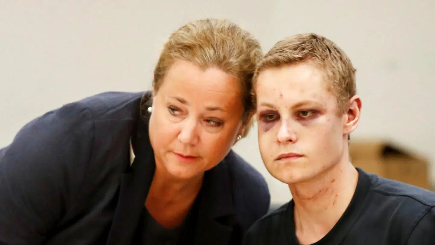 Her ses han i retten.