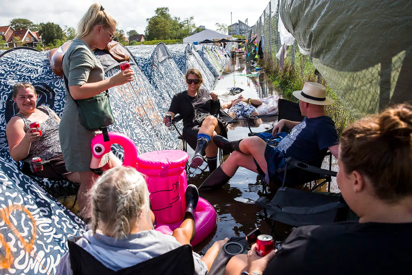 Massivt skybrud sætter telte under vand på campingområdet ved Sølund på Smukfest lørdag den 10. august 2019. (Foto: Mikkel Berg Pedersen/Ritzau Scanpix)