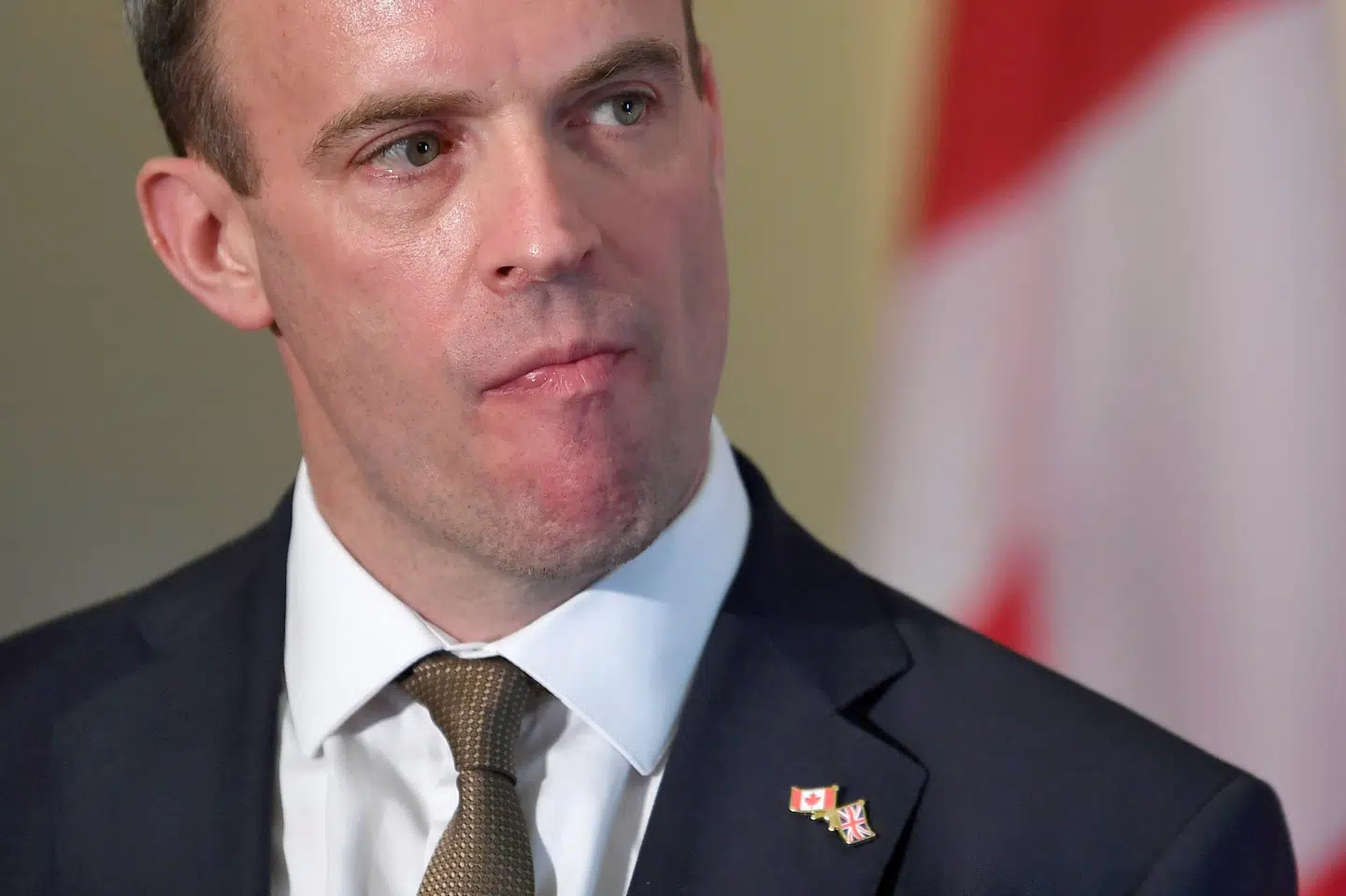 Den britiske udenrigsminister, Dominic Raab, roser præsident Donald Trump for at udvise varme og entusiasme i forbindelse med briternes forsøg på at få en frihandelsaftale i stand med USA. Moe Doiron/Reuters
