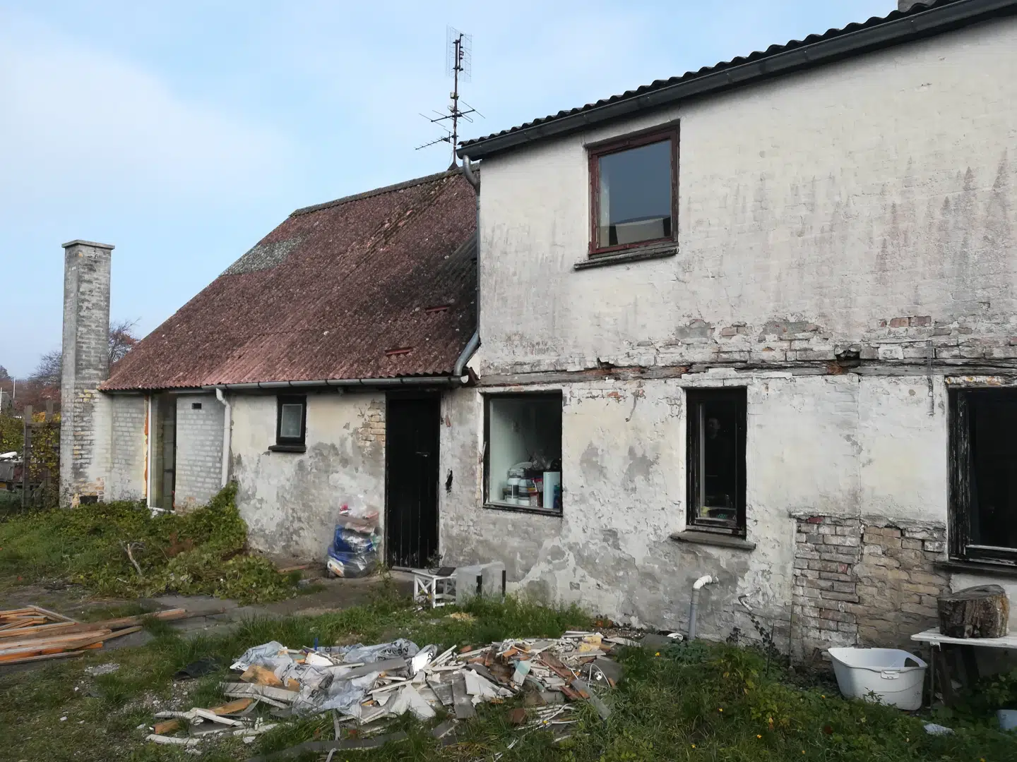 Huset på Bogø blev rigtig koldt, da 2018-rekordsommeren blev afløst af efterår.