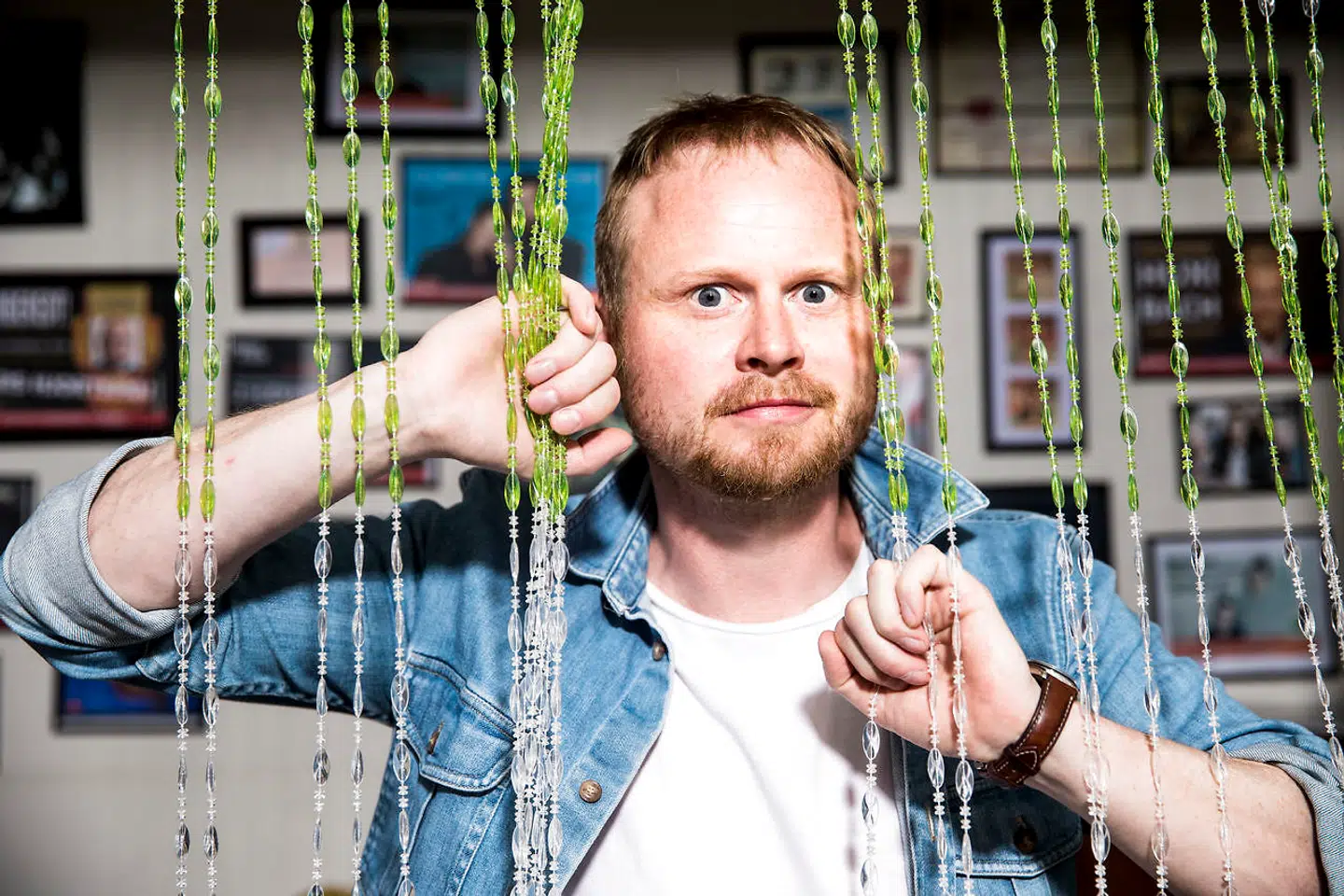 Jonatan Spang er blevet ramt af adskillige shitstorme, men nægter at lægge sig fladt ned og undskylde.