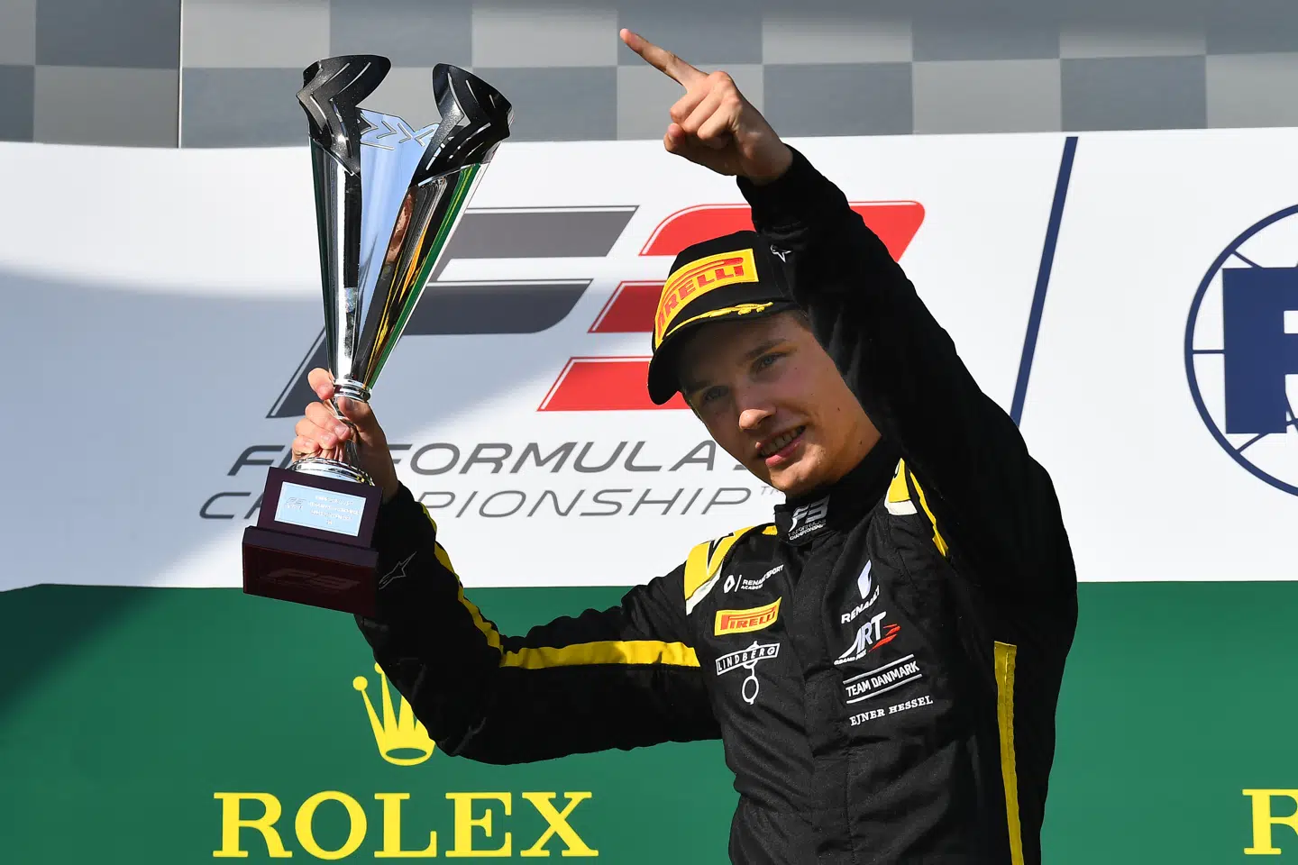 Christian Lundgaard øverst på podiet i Ungarn.