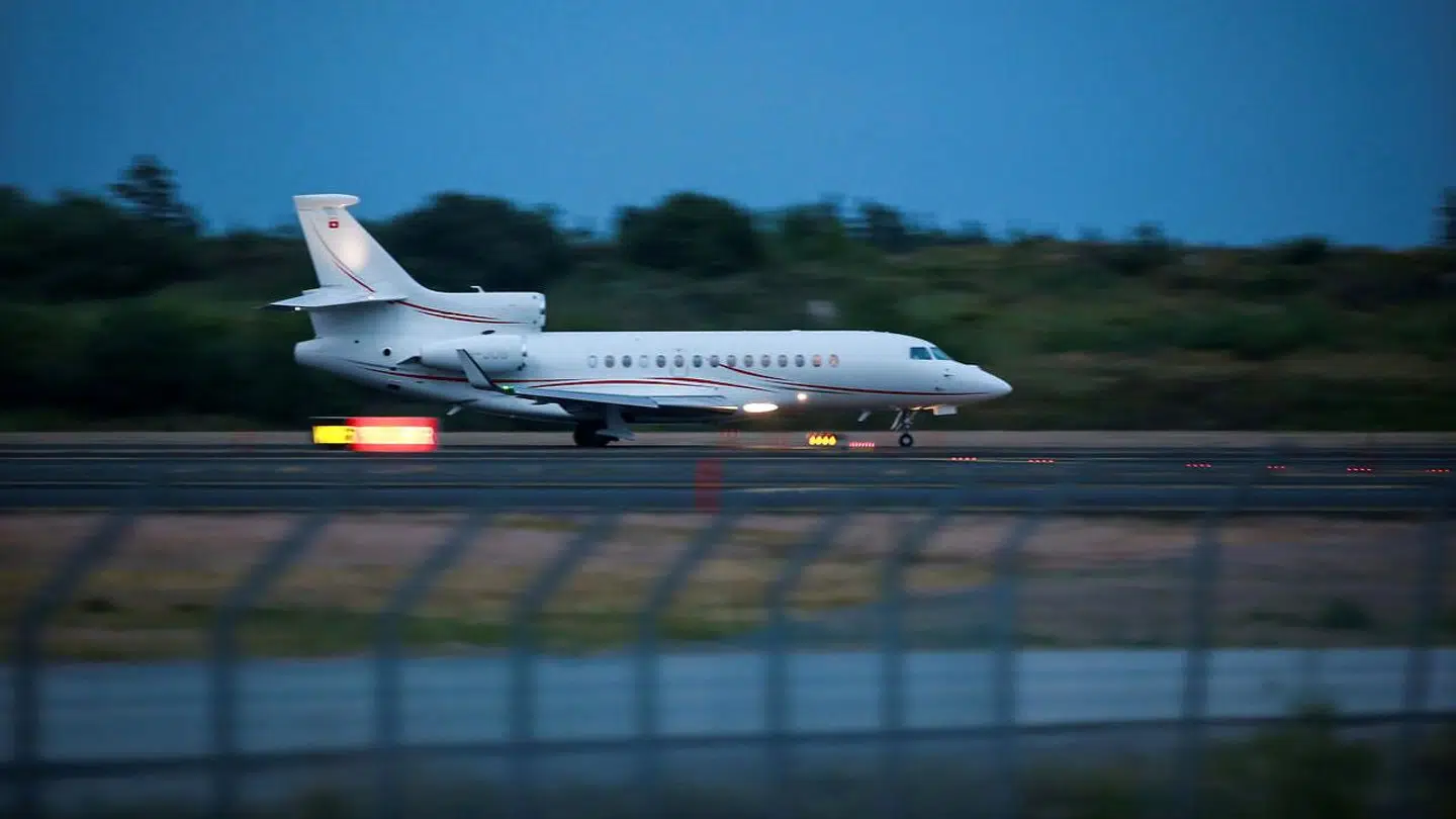 Efter sin løsladelse forlod A$AP Rocky Sverige i dette privatfly. Selv samme privatfly er netop landet i Los Angeles.