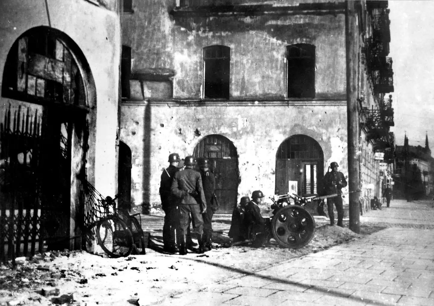 Tyske soldater under opstanden i Warszawa.