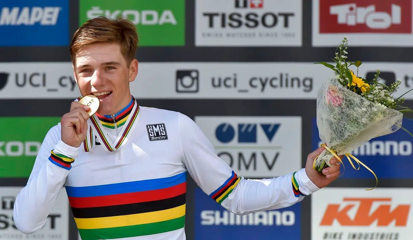 Remco Evenepoel i sin VM-trøje. efter at han vandt tidskørslen ved junior-VM i 2018.