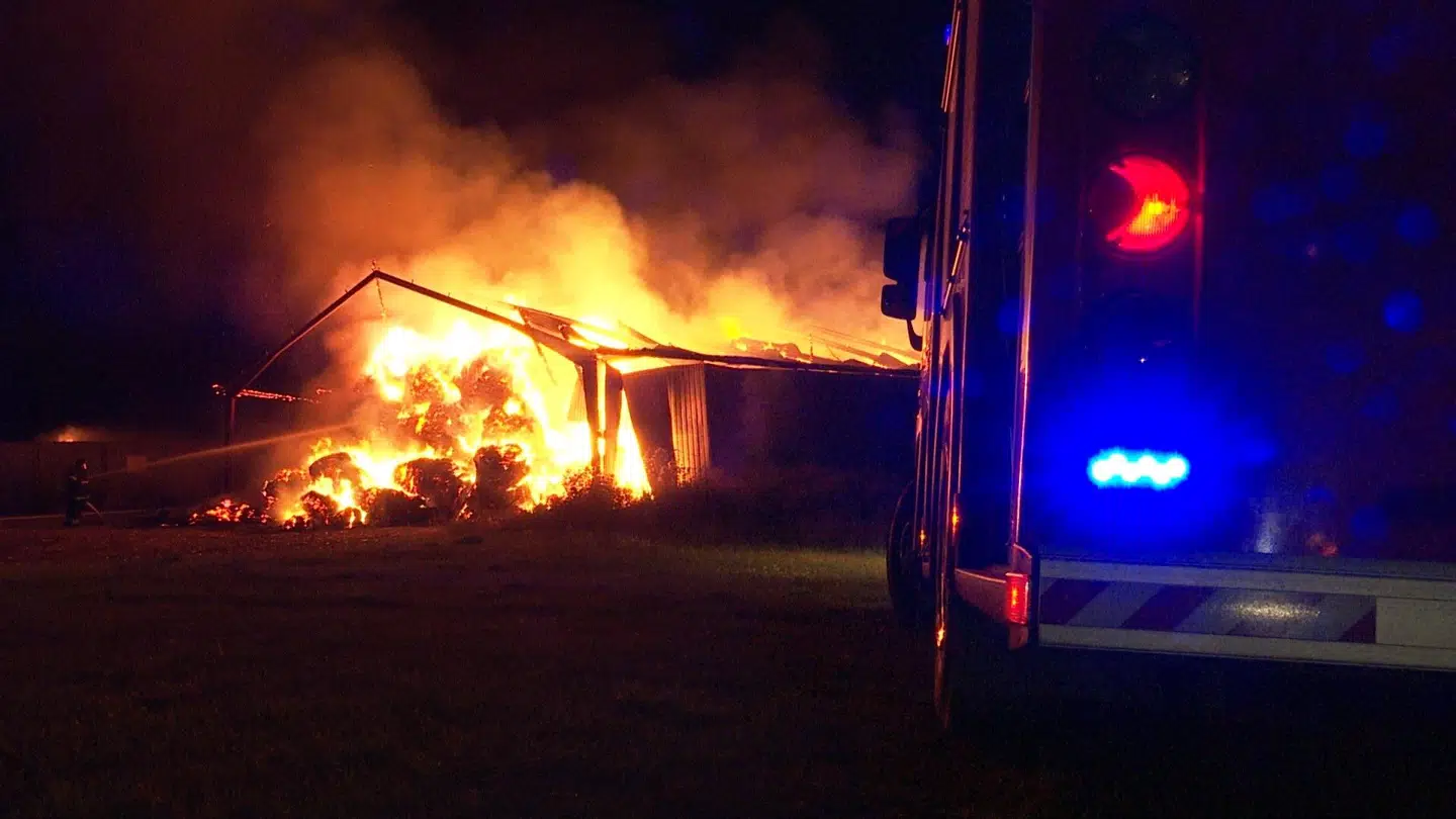 Branden vil først være slukket om en uge.