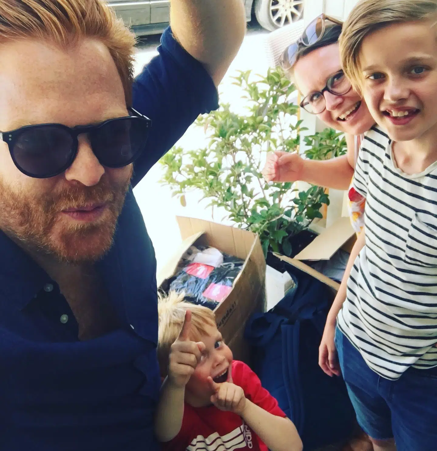 Michael Graversen, Cecilie Dahl Madsen og deres to sønner, 6-årige Cornelius og Sophus på 13 år.