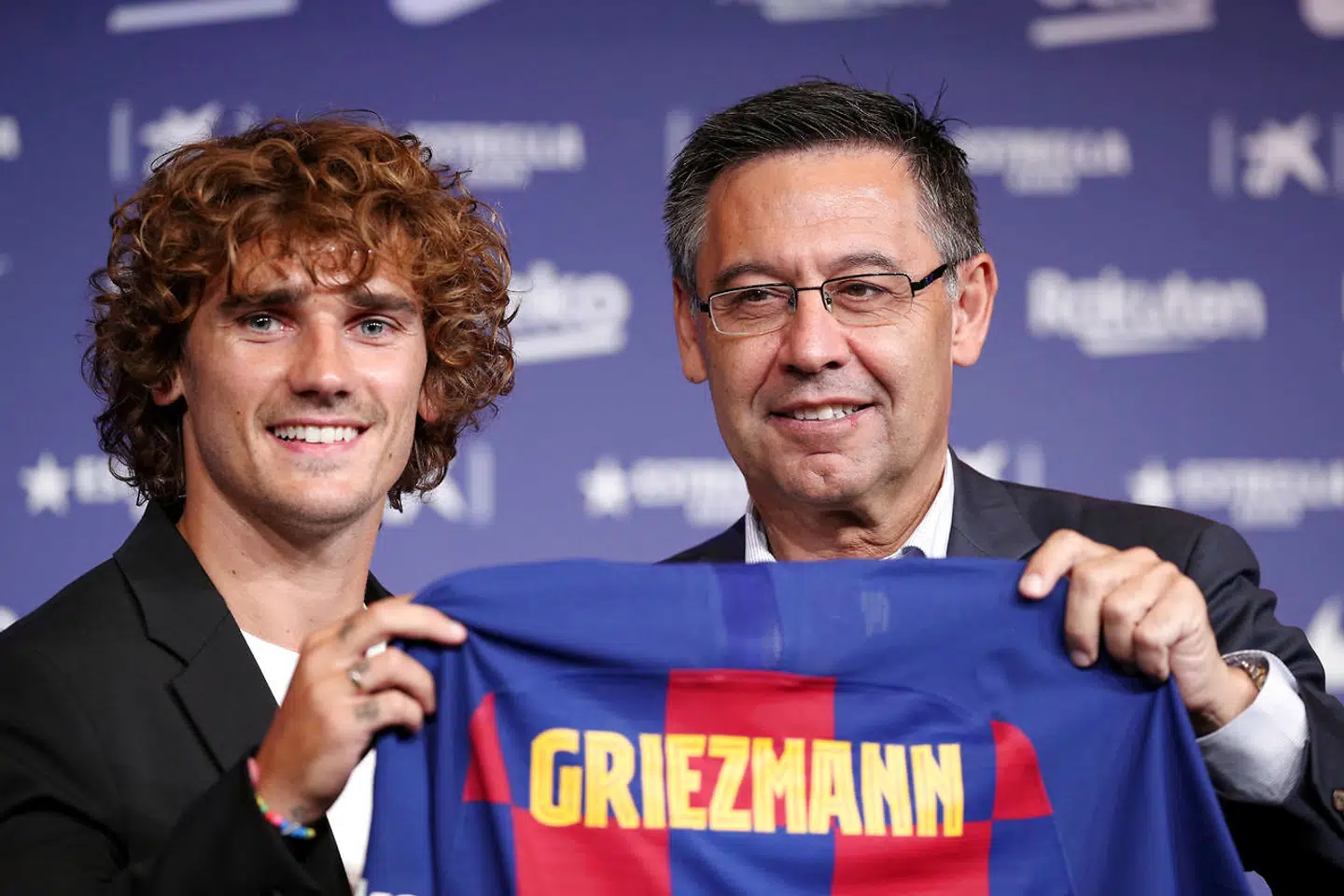 Griezmann præsenteres 14. juli med Barcelona-præsident Josep Maria Bertomeu.2019