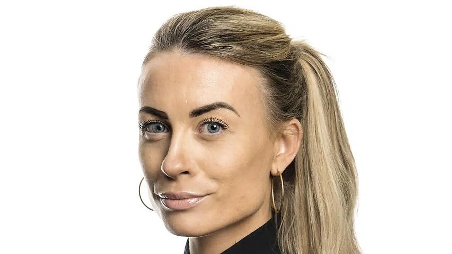 Katherine Diez har både studeret litteratur og nordisk sprog samt dansk på henholdsvis Aarhus og Københavns Universitet. I 2018 blev hun litteraturanmelder for Berlingske.