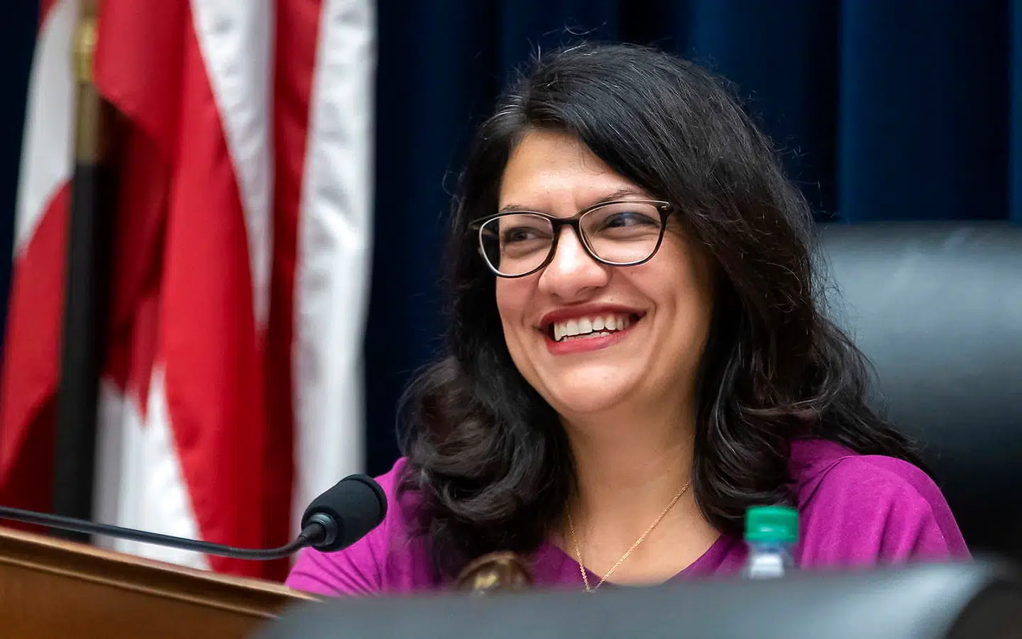 Rashida Tlaib repræsenterer Michigan. Hun er født og opvosket i USA.
