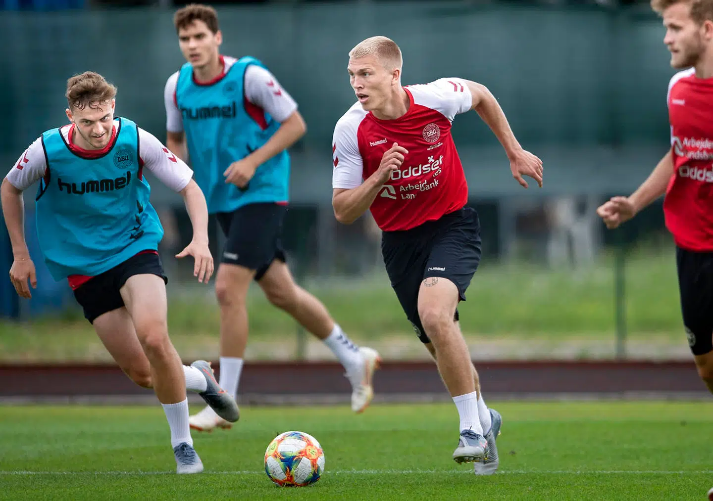 Rasmus Nissen Kristensen, Jacob Bruun Larsen og Robert Skov under U-21 landsholdstræning i Udine, lørdag den 15 juni 2019.
