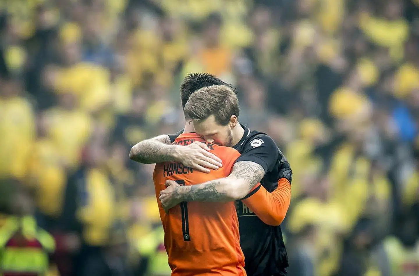 Kian Hansen blev matchvinder i finalen i DBU Pokalen i maj og fejrede scoringen med Jesper Hansen.