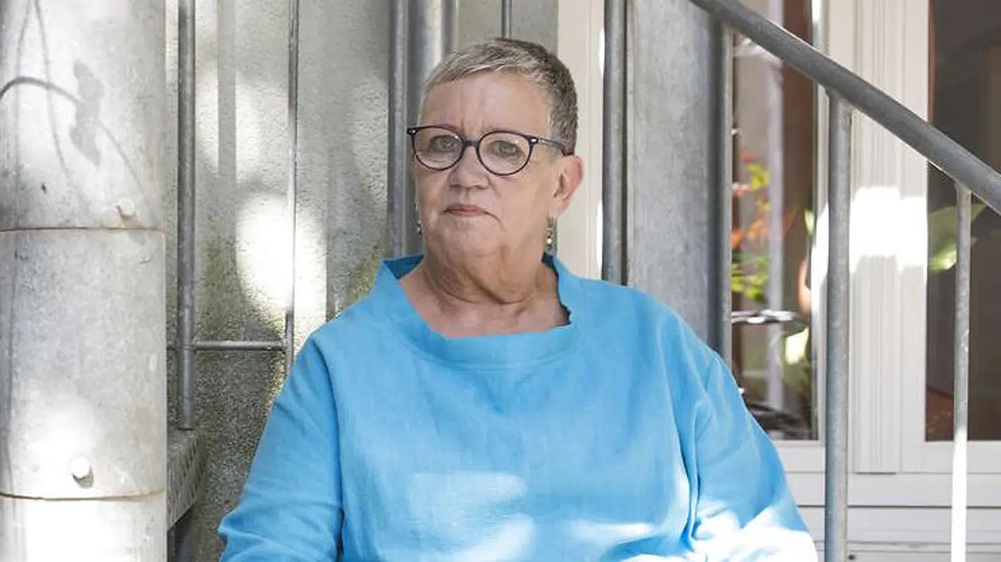 Lisbeth Mejer blev ved en fejl erklæret død og fik derfor bl.a. ikke udbetalt pension i to måneder. Her er hun fotograferet i sit hjem i Flensborg tirsdag den 16. juli 2019.