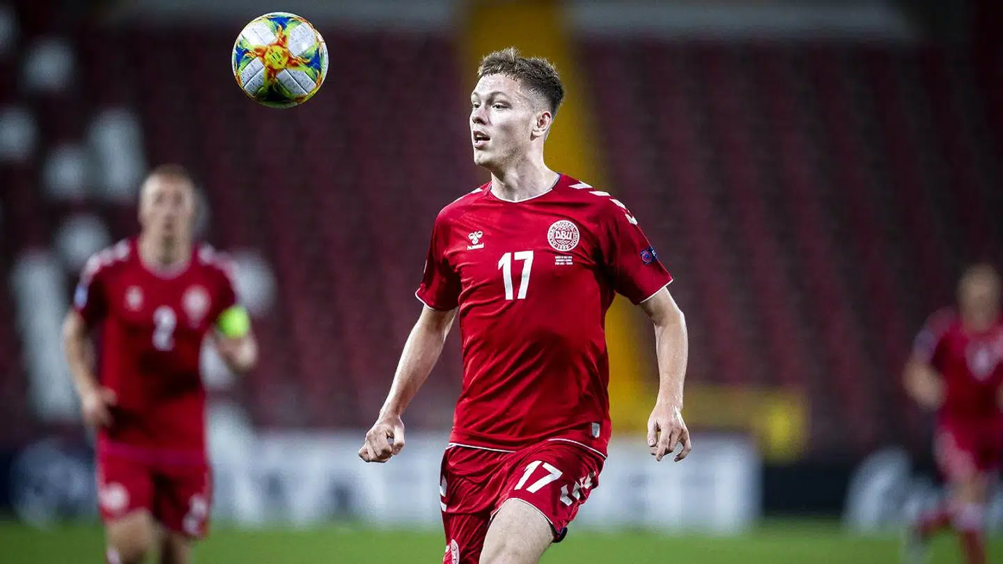 Hvis Andreas Skov Olsen skifter til Bologna, skal han trænes af Mihajlovic, der er sygemeldt.