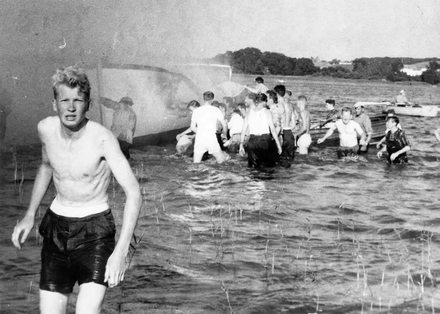 Selv om vandet ikke var dybt, led mange druknedøden på grund af passagerernes panik.