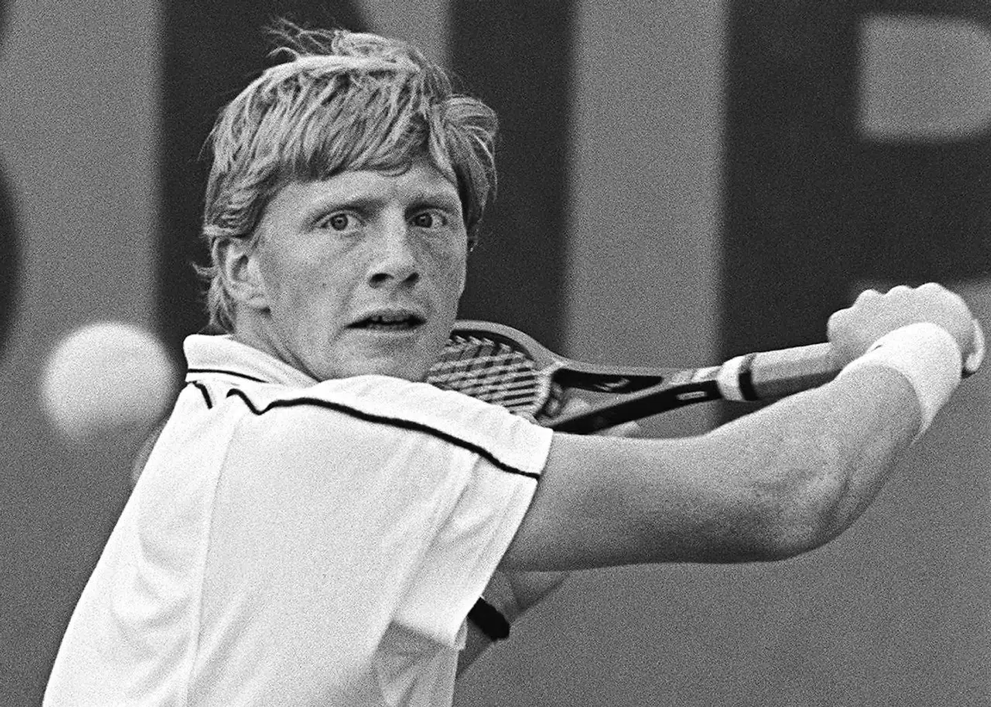 Boris Becker i 1986 ved French Open - den eneste af de fire Grand Slams, han aldrig vandt. I 1985 vandt han Wimbledon i en alder af bare 17 år. Arkivfoto.