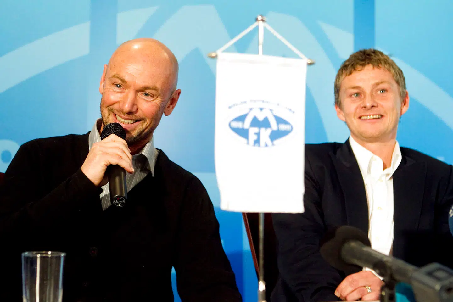 Ole Gunnar Solskjær og Mark Dempsey, da de blev præsenteret i Molde. Arkivfoto.