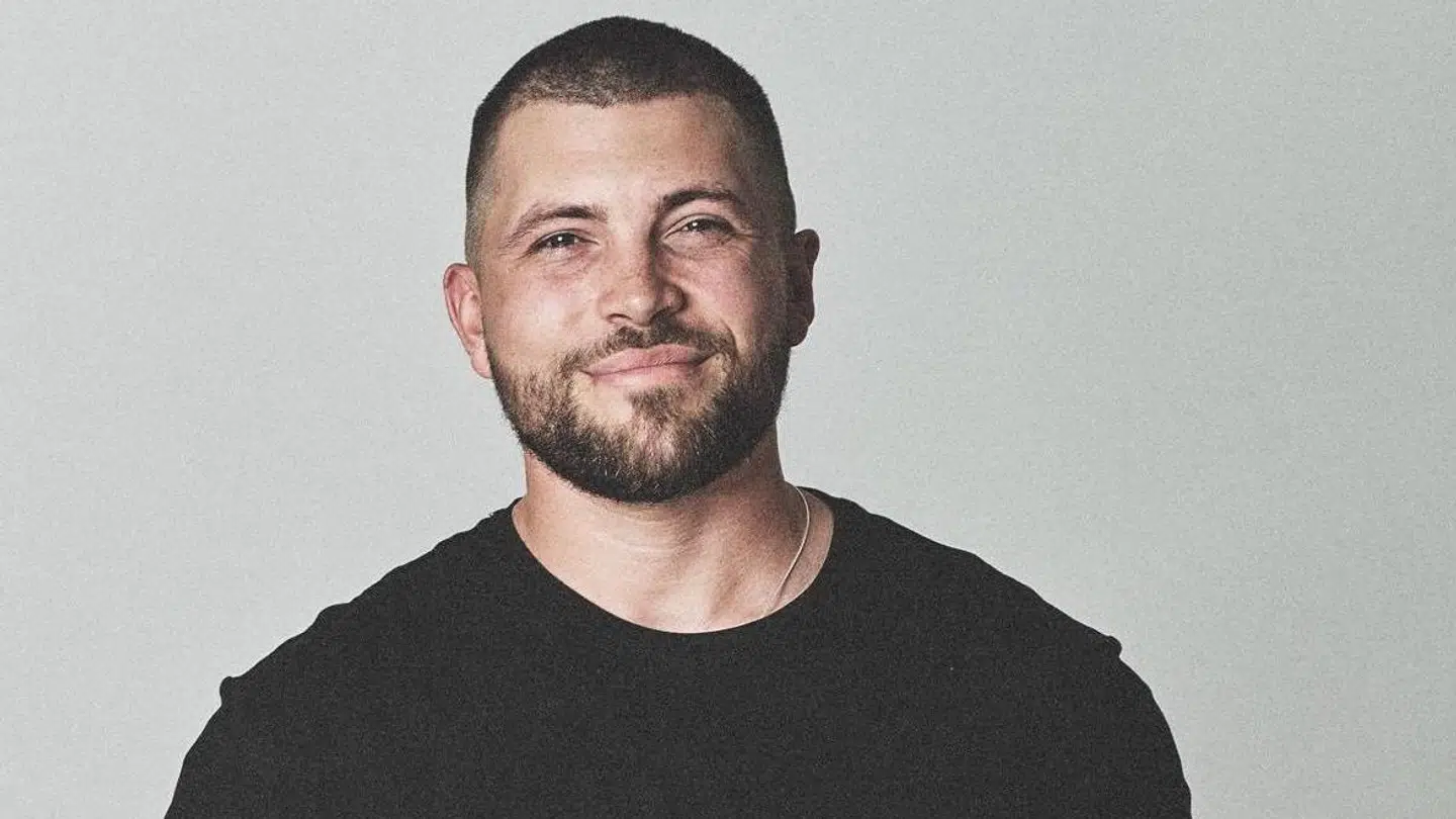 Den 24-årige kunstner Martin Brachér.