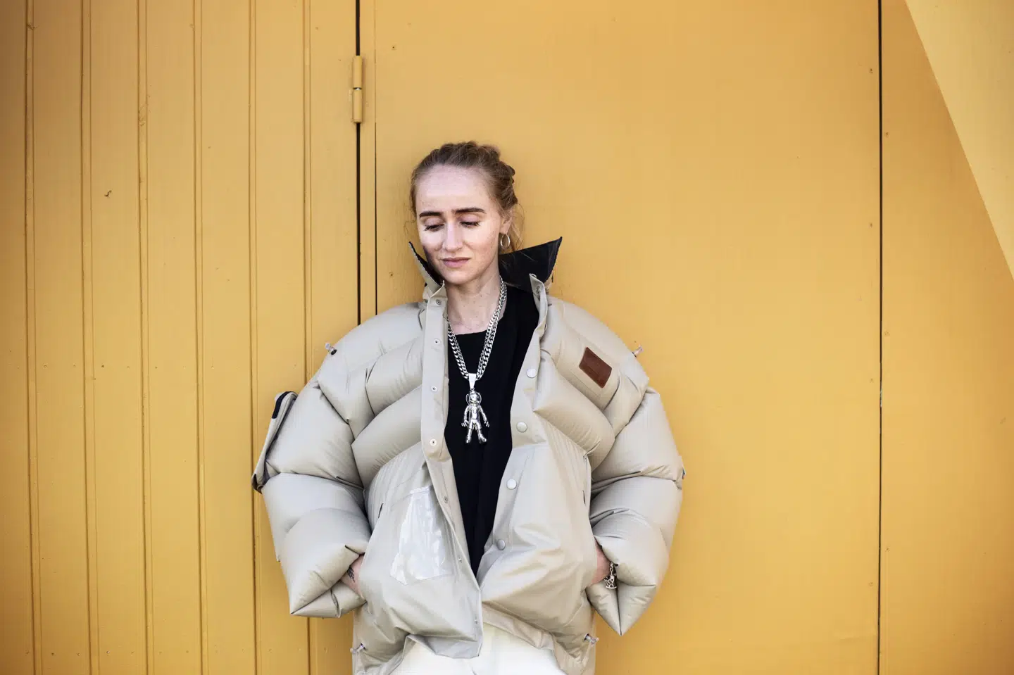 Den svenske hiphopstjerne Silvana Imam åbnede onsdag aften Orange Scene på Roskilde Festival. Ida Guldbæk Arentsen/Ritzau Scanpix