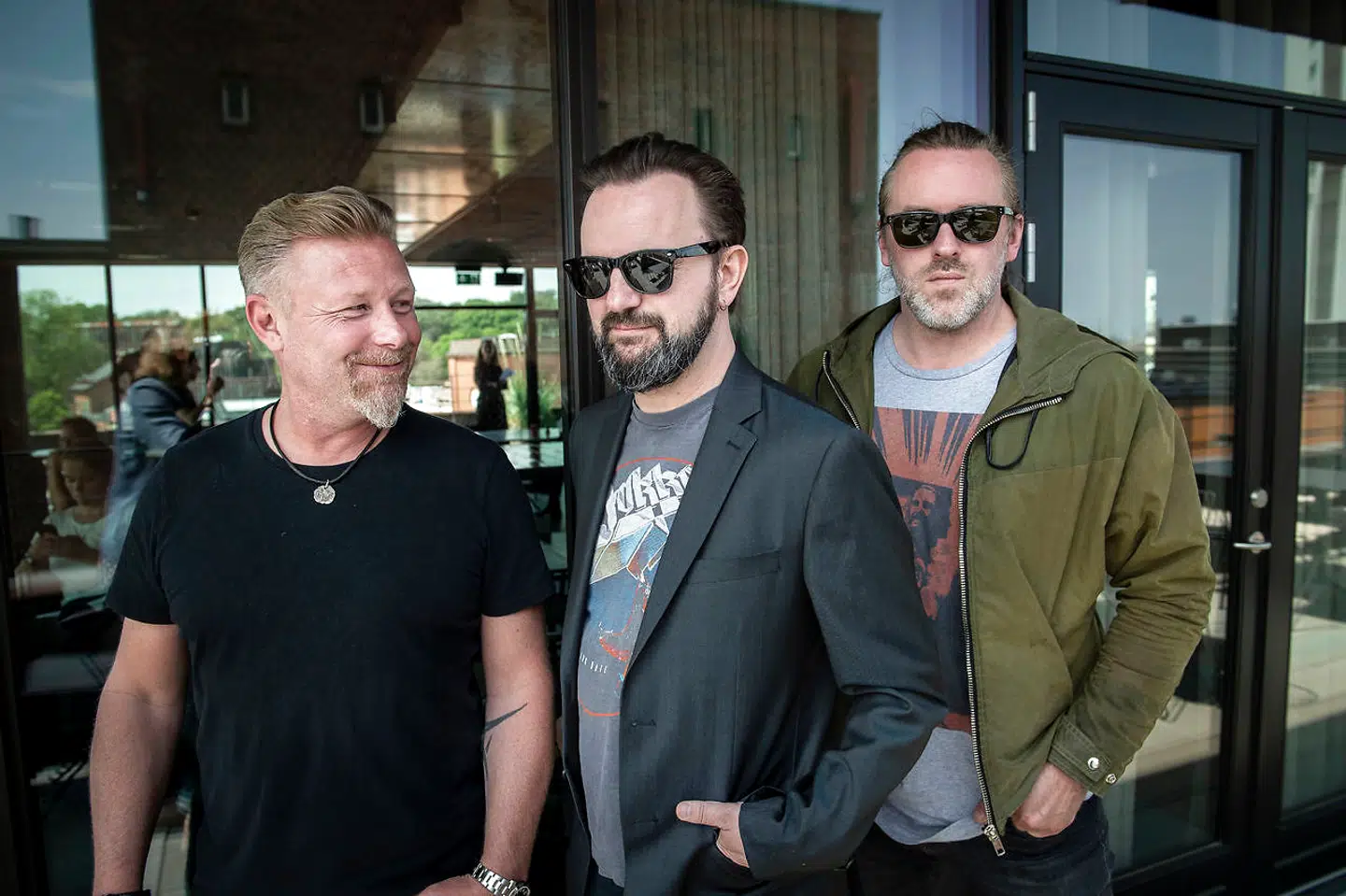 Dizzy Mizz Lizzy består af trommeslager Søren Friis (tv.), sanger og guitarist Tim Christensen og bassist Martin Nielsen (th.). (Foto: Liselotte Sabroe/Ritzau Scanpix)