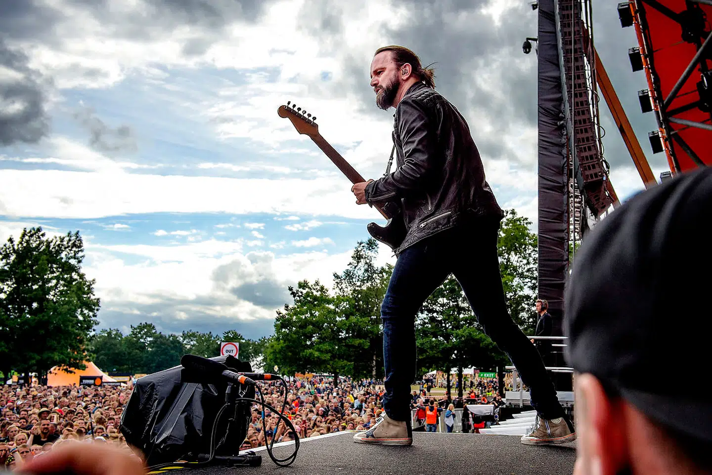 Roskilde Festival 2016. Dizzy Mizz Lizzy med Tim Christensen i front på Orange Scene lørdag eftermiddag.
