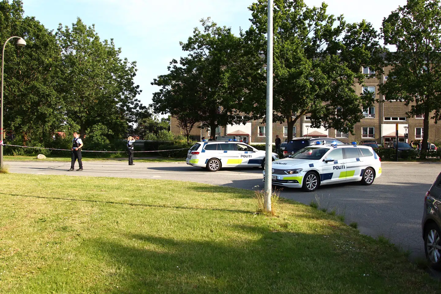 Politiet afspærrede et stort område omkring gerningsstedet, efter dobbeltdrabet i Herlev.