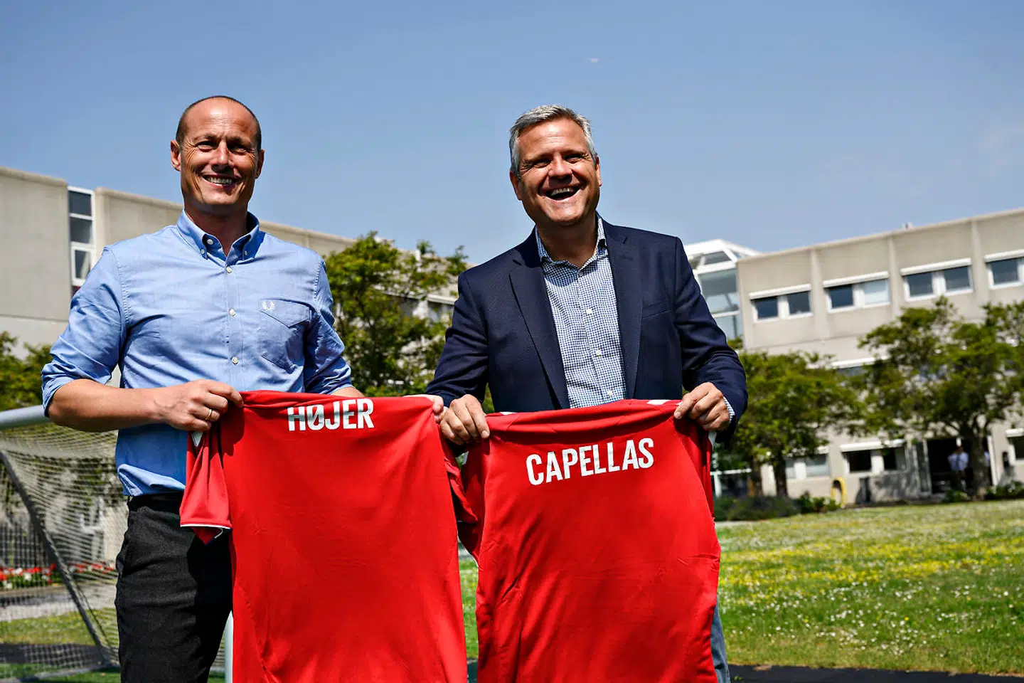 Steffen Højer og Albert Capellas præsenteres ved DBUs hovedkvarter.