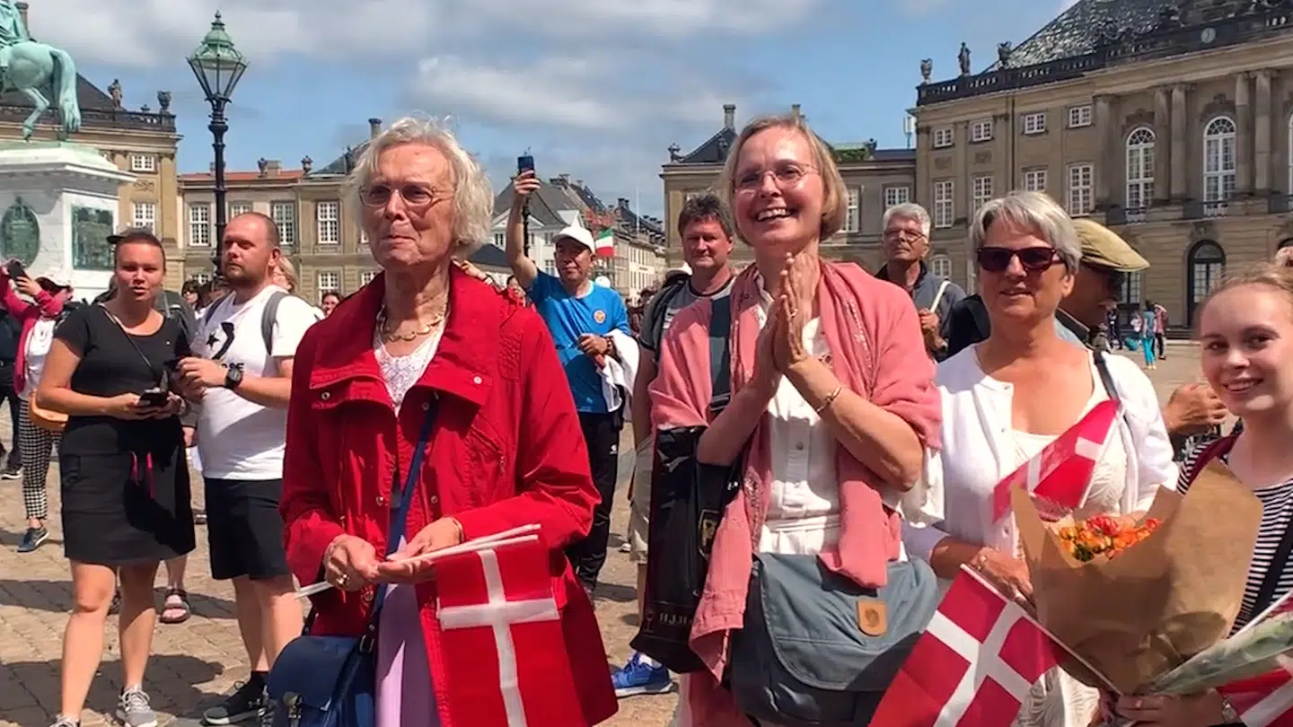 Joy Mogensen har støtte fra sin familie – både mor Alice Mogensen og søster Irene Bøggild.