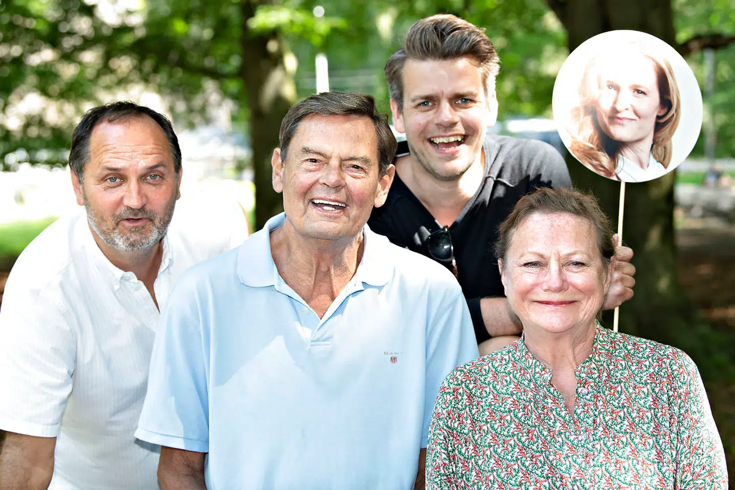 Cirkusrevyen præsenterede offcielt det nye hold. Fra venstre står: Niels Ellegaard, Ulf Pilgaard, Carsten Svendsen, Lisbet Dahl og Mie Lehfeldt, der var på ferie.